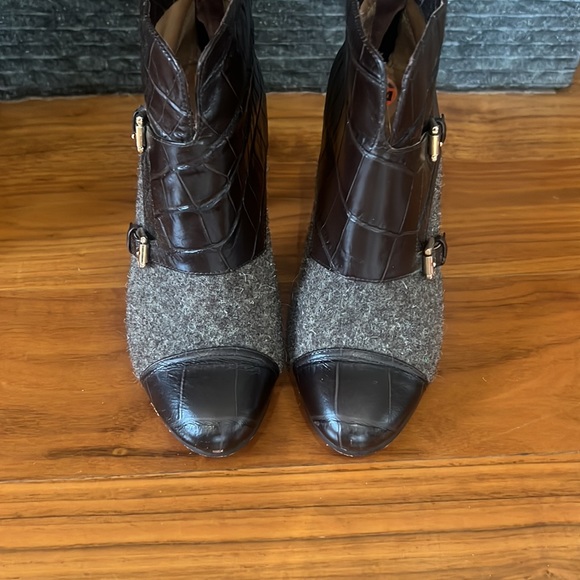 Coach Leather & Tweed Booties size 5.5 - Picture 2 of 4